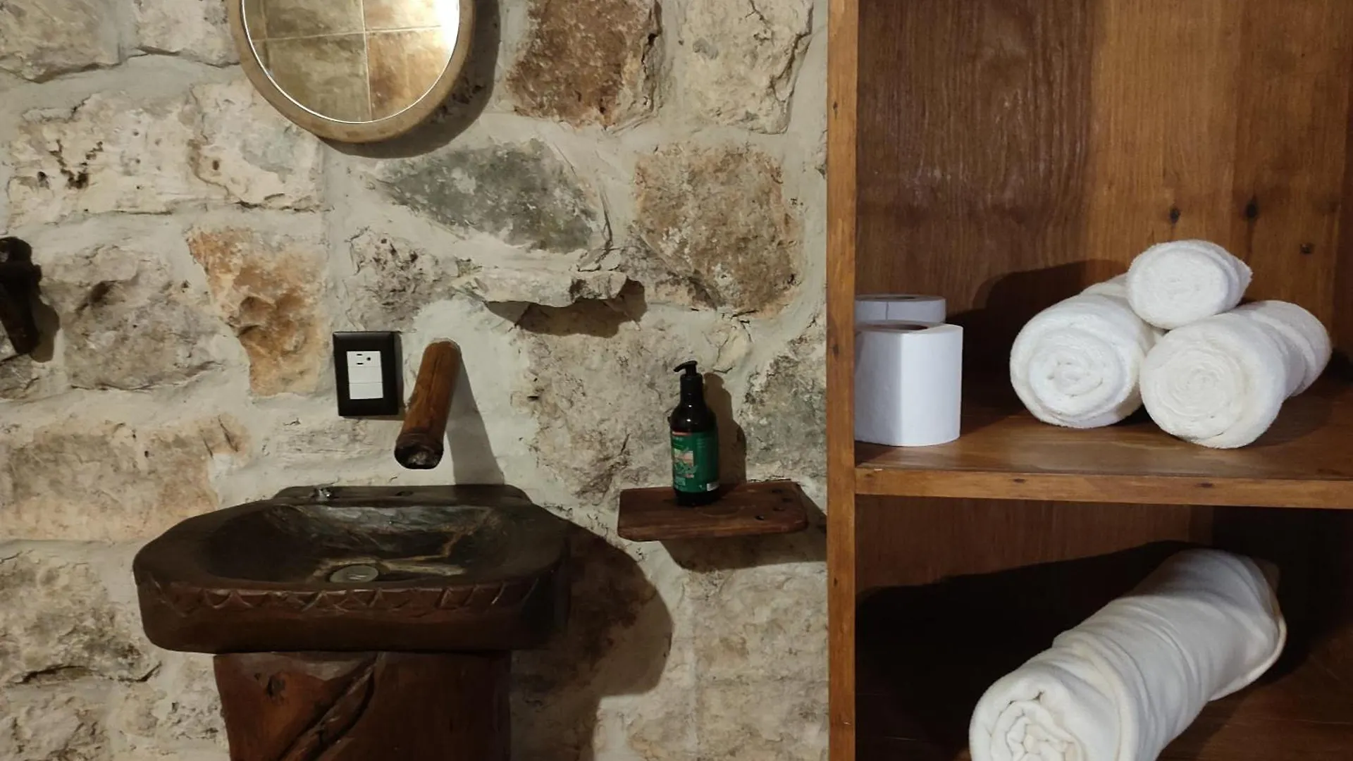 Camping Aldea Maya-Ha Cabañas con cenotes Puerto Morelos